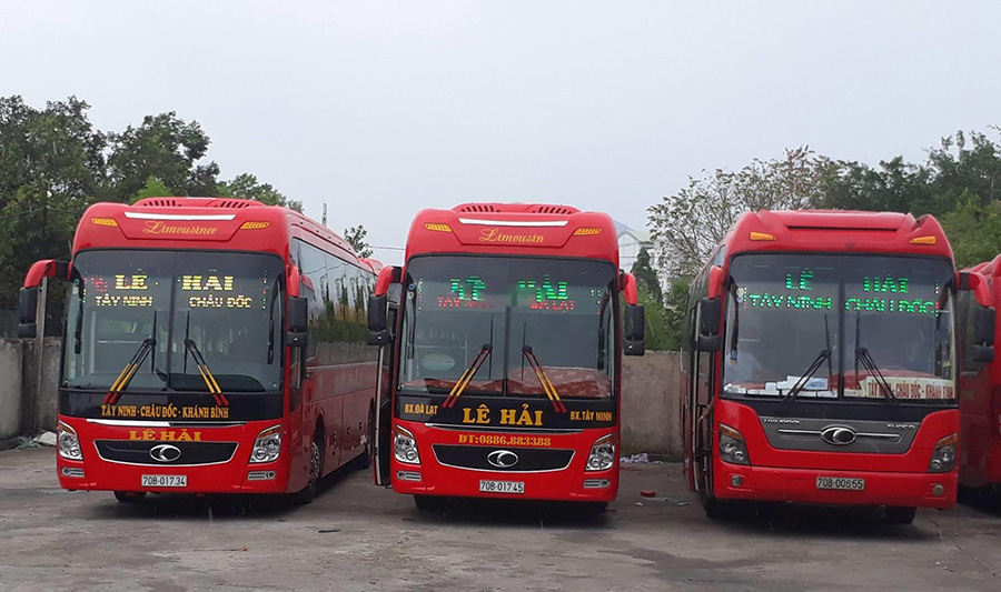 Buses are a popular mode of transportation from Ho Chi Minh City to Tay Ninh
