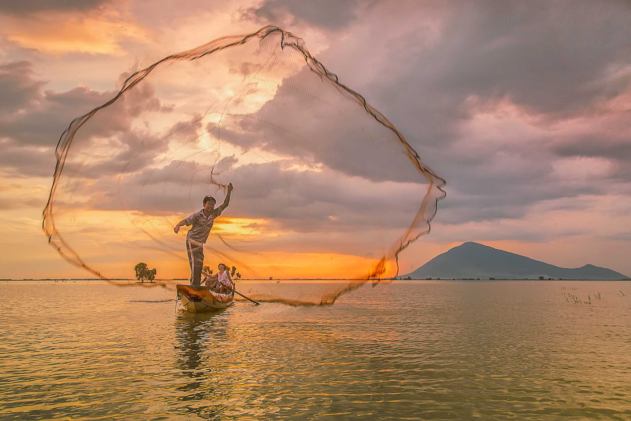 A stunning sunrise view at Dau Tieng Lake