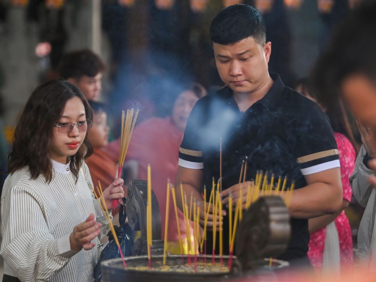Hành lễ đúng cách chính là nền tảng của sự thành kính. (Nguồn: Sưu tầm)