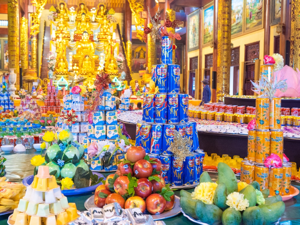 Lễ vật trong lễ Trai đàn Chẩn tế là đồ chay, thể hiện tinh thần từ bi và không sát sinh của đạo Phật. (Nguồn: Sưu tầm)