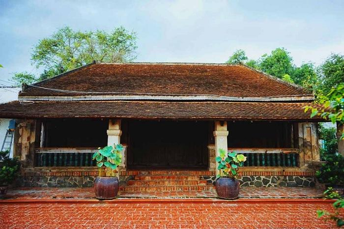Nhà cổ Đốc Phủ sứ với kiến trúc truyền thống Nam Bộ. (Nguồn: Sưu tầm)