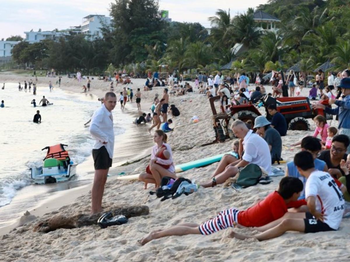 Du lịch biển và đồi cát Phan Thiết luôn thu hút du khách từ TP.HCM. (Nguồn: Sưu tầm)