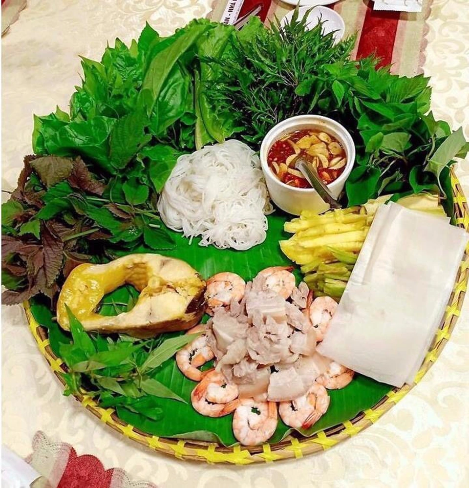 Mắm còng được ăn cùng với nhiều loại món ăn khác nhau. (Nguồn: Sưu tầm)
