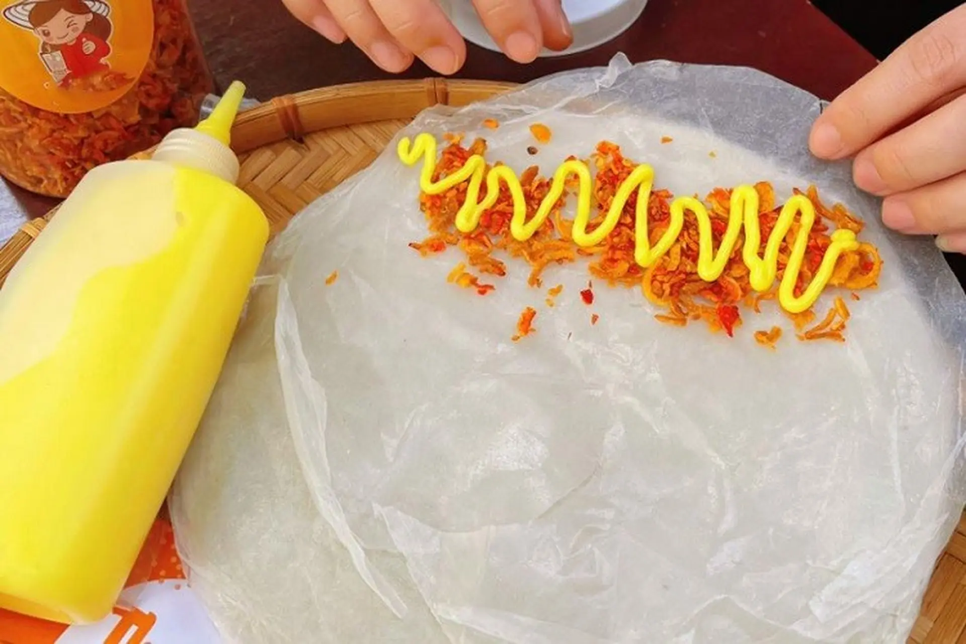 Bánh tráng phơi sương là loại bánh tráng thơm ngon đến từ Tây Ninh.(Nguồn: Sưu tầm)