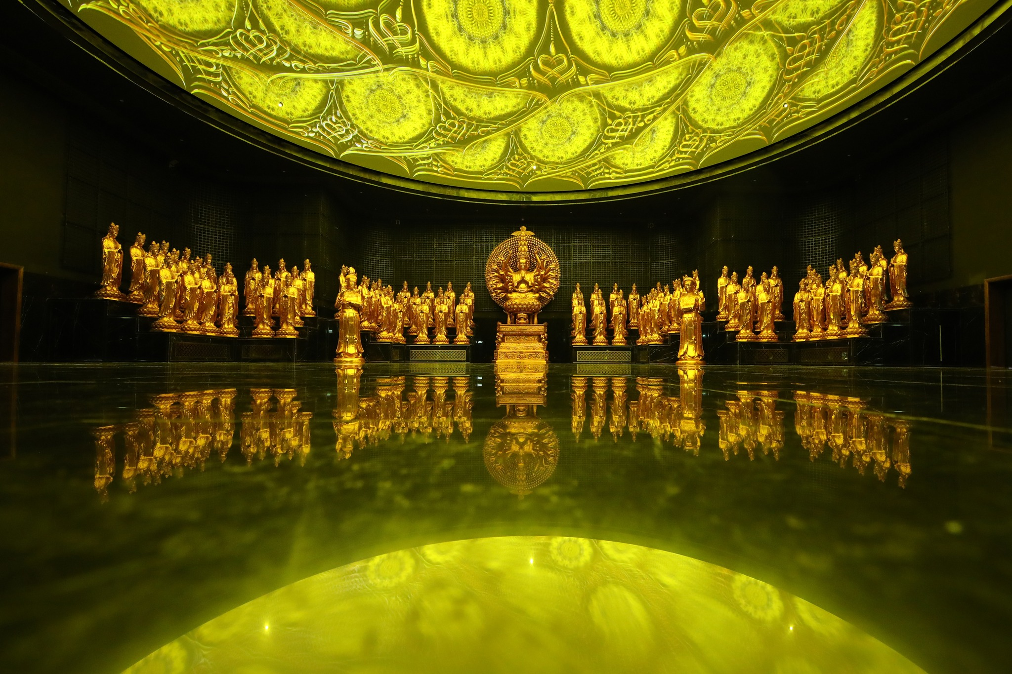 Đắm chìm trong không gian 3D Mapping sống động – nơi công nghệ kể lại huyền thoại Núi Bà Đen