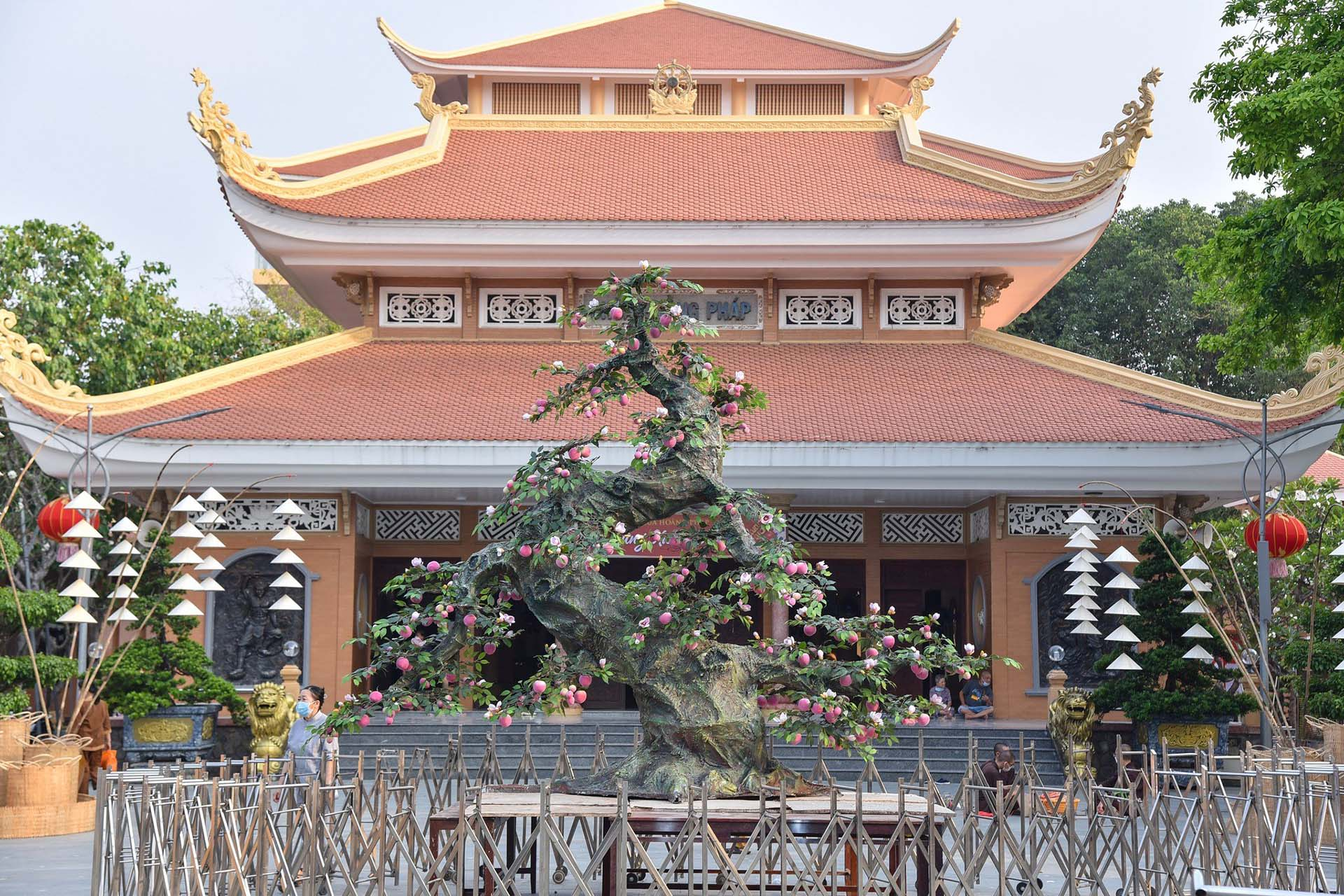 Chùa Hoằng Pháp nổi bật tại TP. Hồ Chí Minh