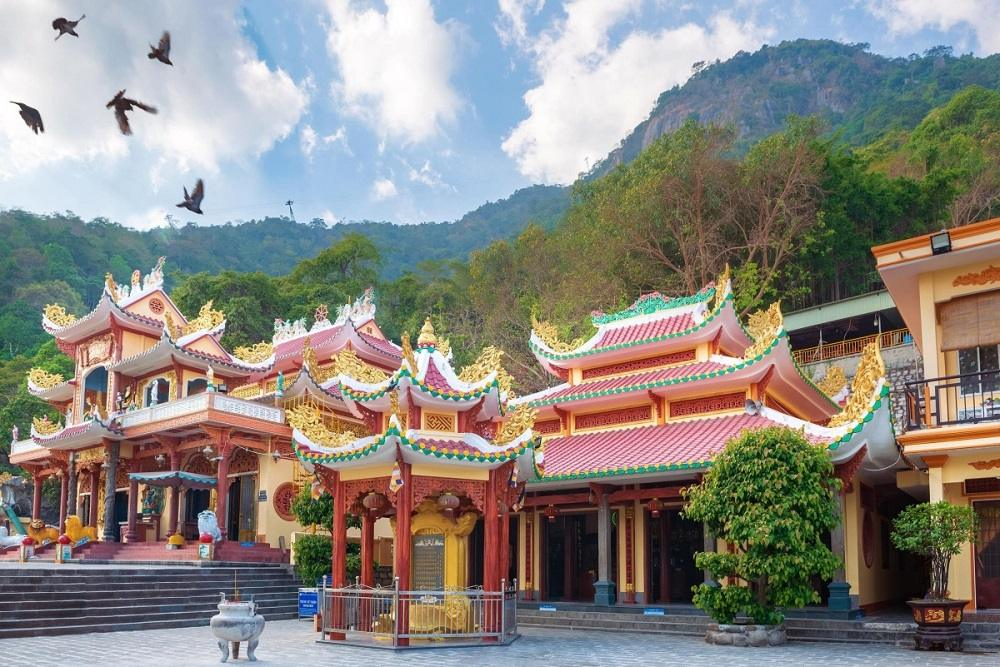 Morning is the ideal time for visitors to explore the sacred temple complex on Ba Den Mountain.