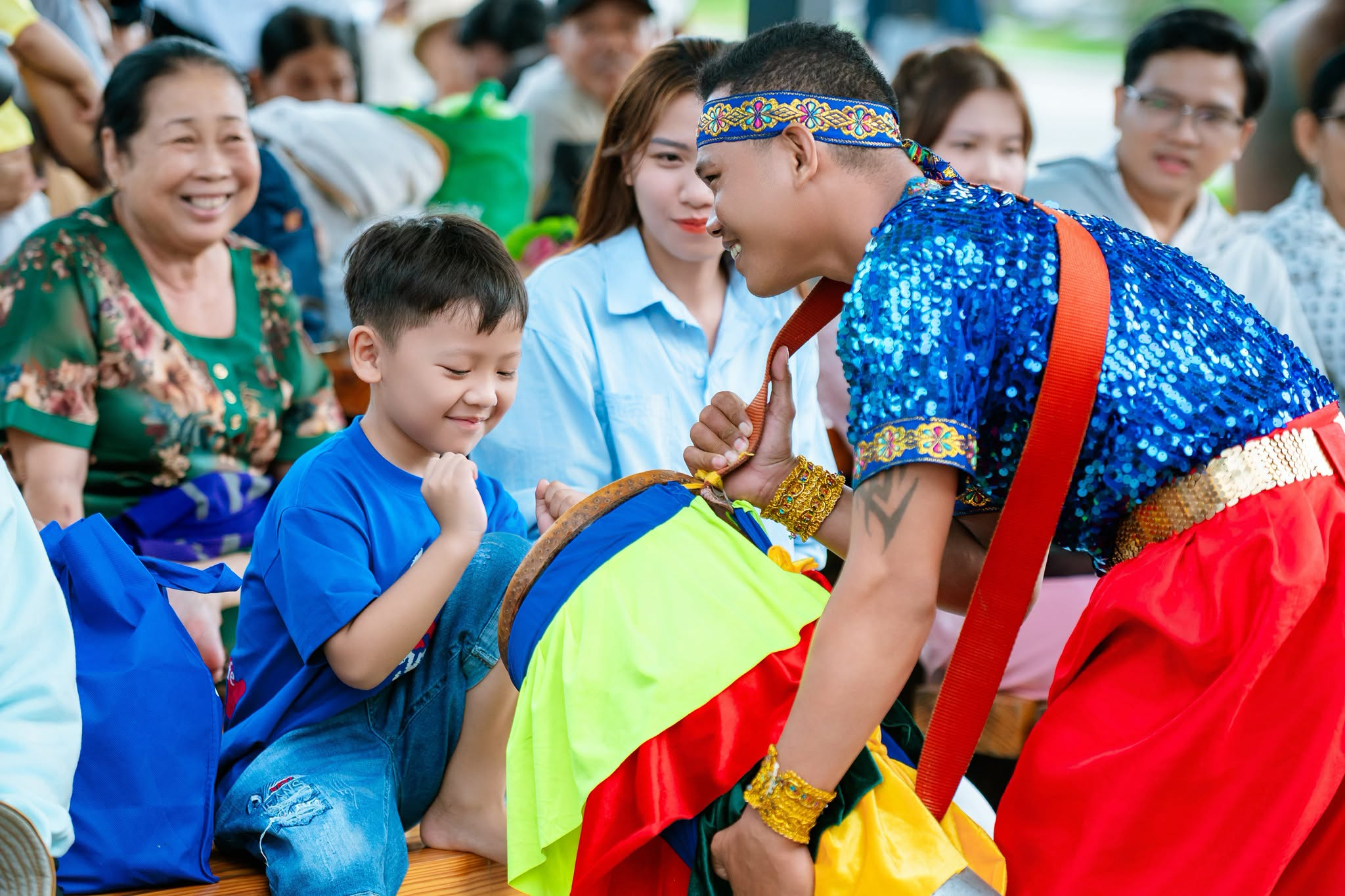Tourists can combine experiencing Vietnamese ethnic culture at mountain tourist destinations