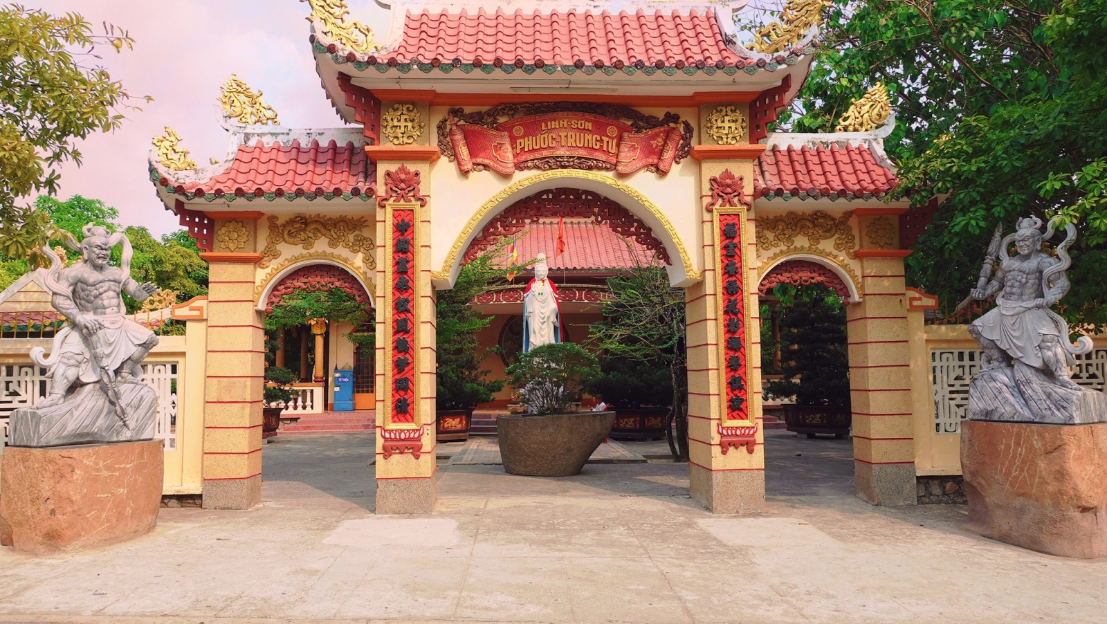 Trung Pagoda