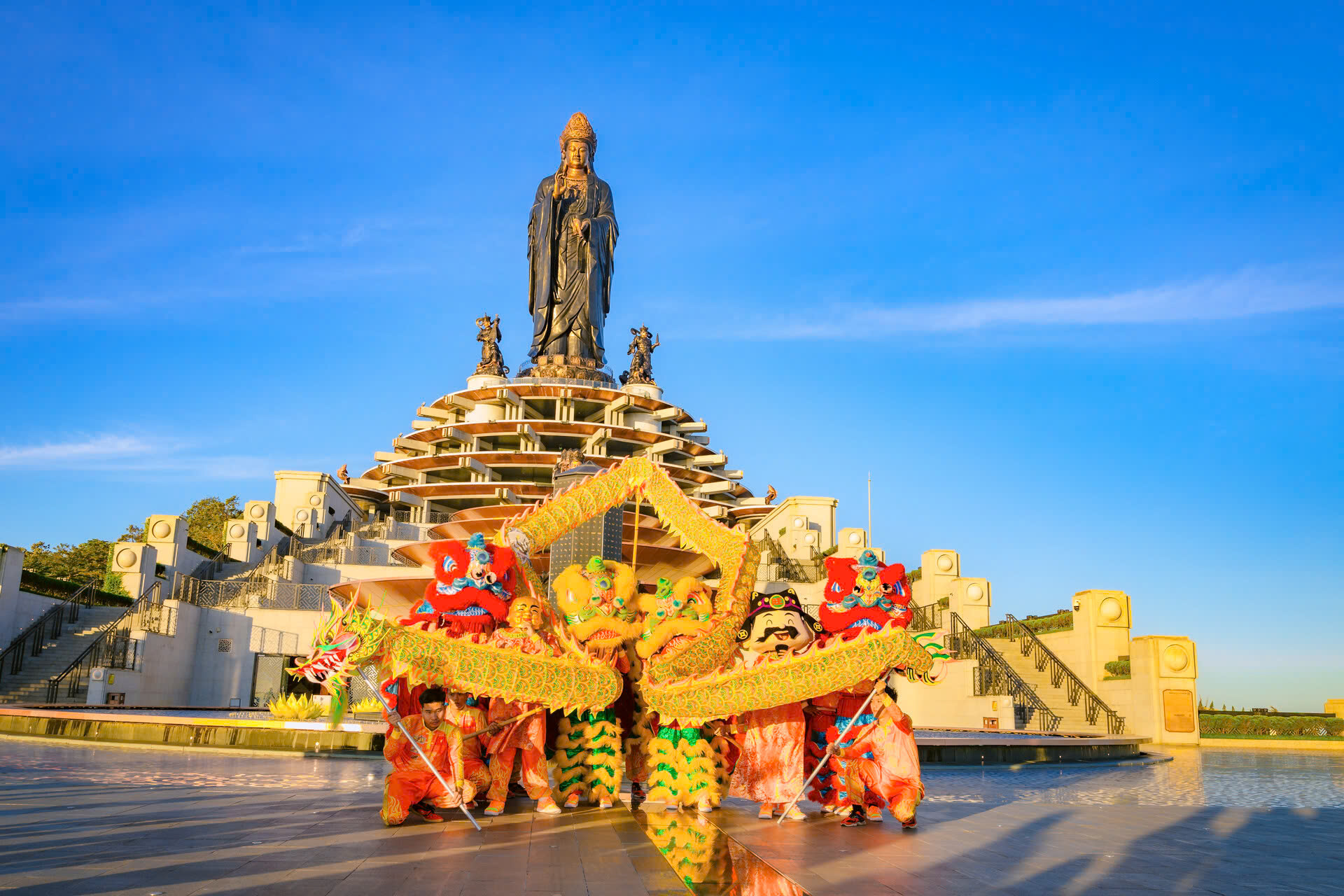 Không khí Trung thu sôi động tại Núi Bà Đen