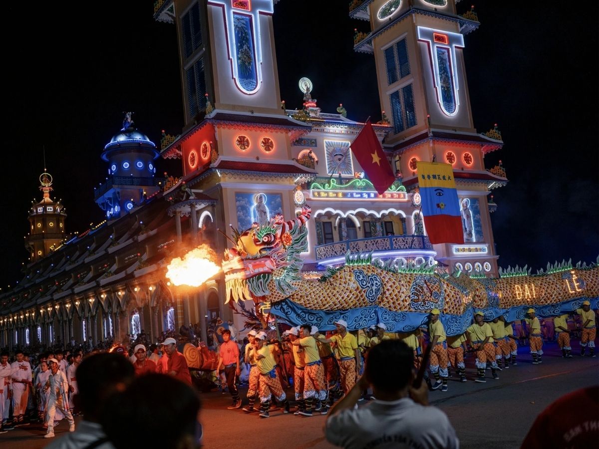 Không gian văn hóa và các hoạt động dân gian thu hút du khách.
