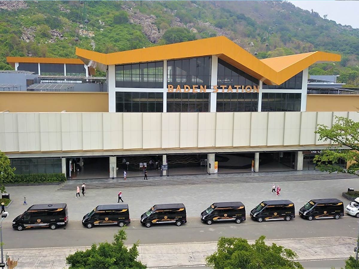 Xác định thời điểm xuất phát sớm giúp bạn chủ động thời gian cho việc tham quan. (Nguồn sưu tầm)
