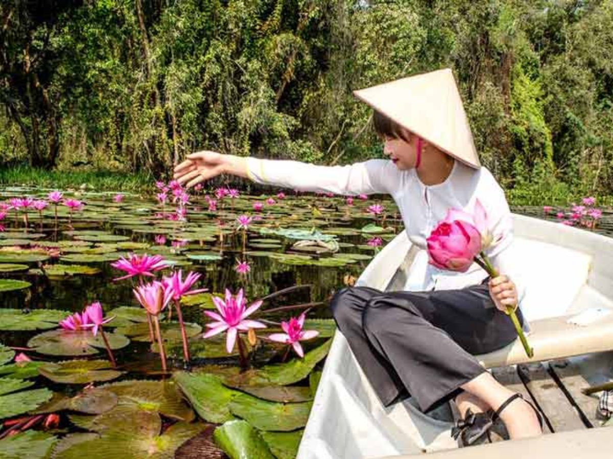 Chi phí đi làng nổi Tân Lập khá phải chăng cho du khách khi trải nghiệm