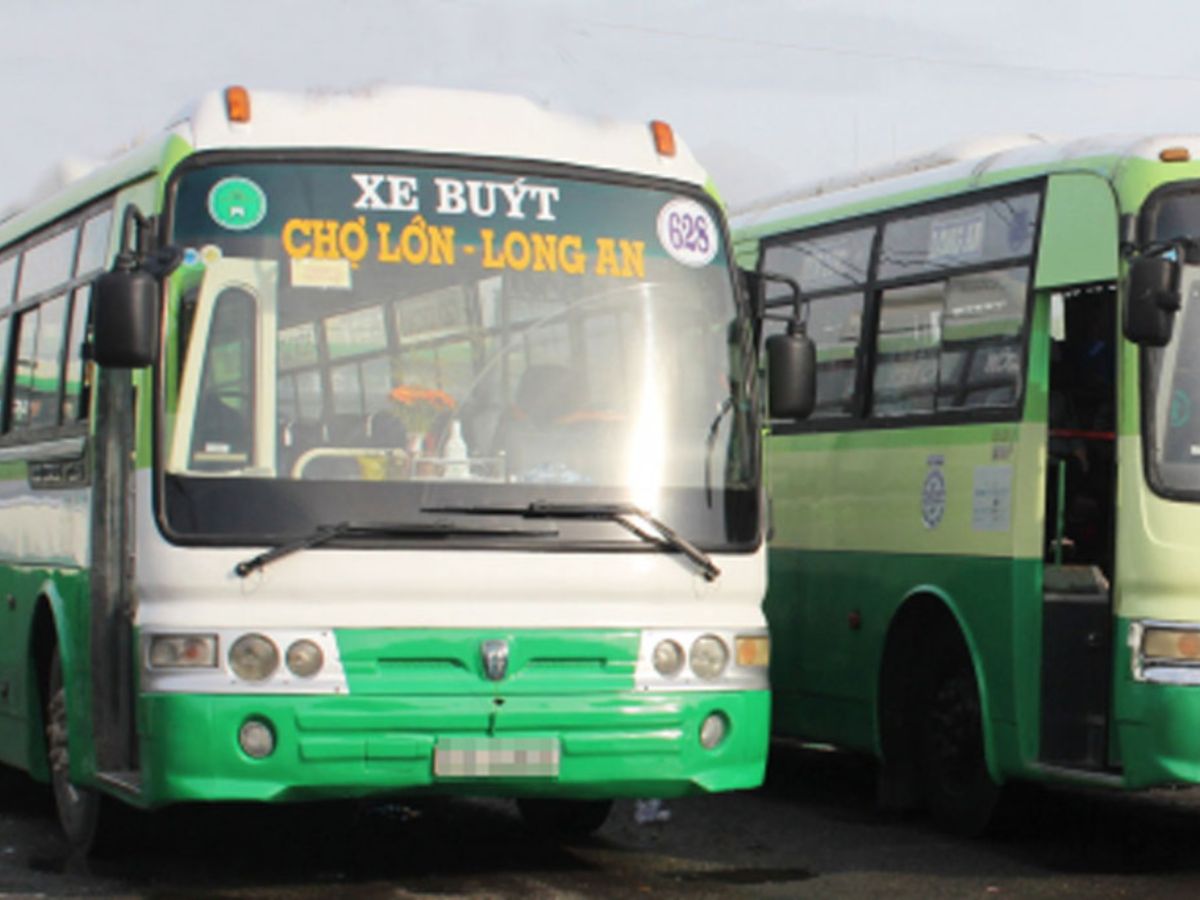 Du khách có thể đi xe bus để đến Cần Đước - Cần Giuộc từ Sài Gòn.