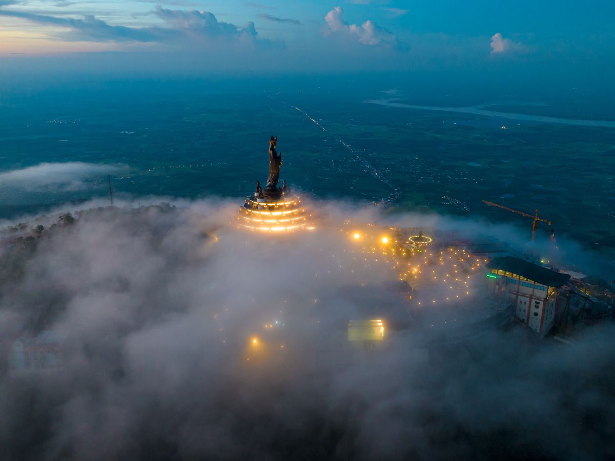 Nhiều du khách lựa chọn du lịch Tây Ninh An Giang Núi Cấm