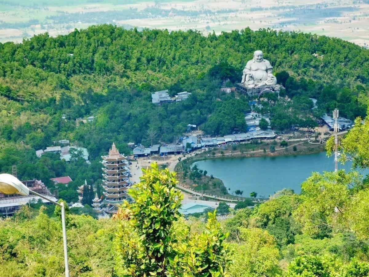 Chuẩn bị kỹ lưỡng cho chuyến du lịch Tây Ninh An Giang Núi Cấm.