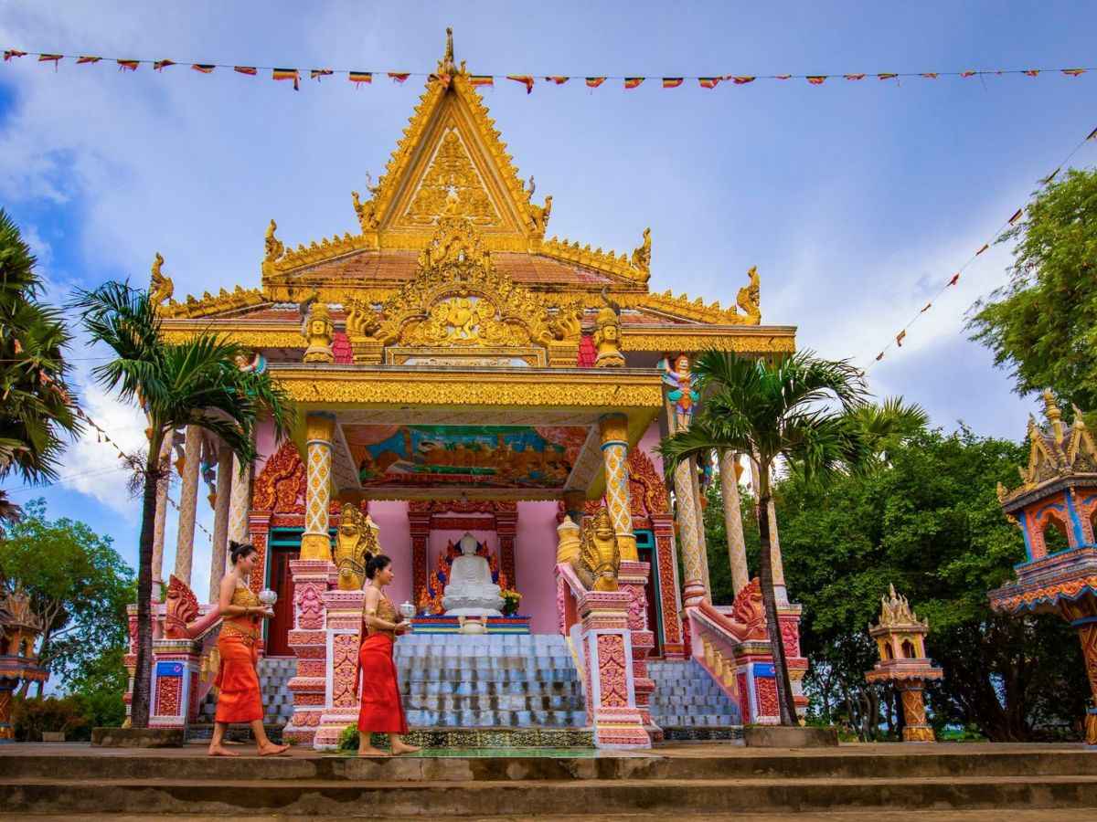 Chùa Khedol có kiến trúc tinh xảo mang đậm nét văn hóa của người Khmer. (