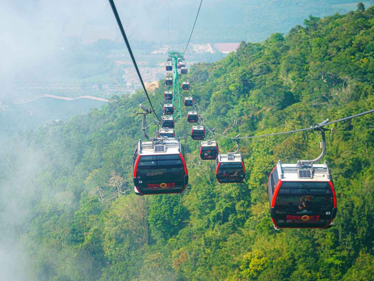 Chọn đúng tuyến cáp treo sẽ giúp du khách có trải nghiệm tốt hơn.