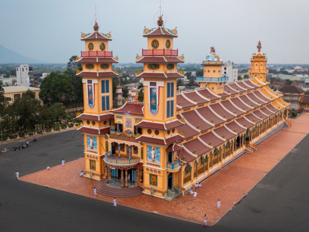 Tòa thánh Tây Ninh sở hữu kiến trúc độc đáo