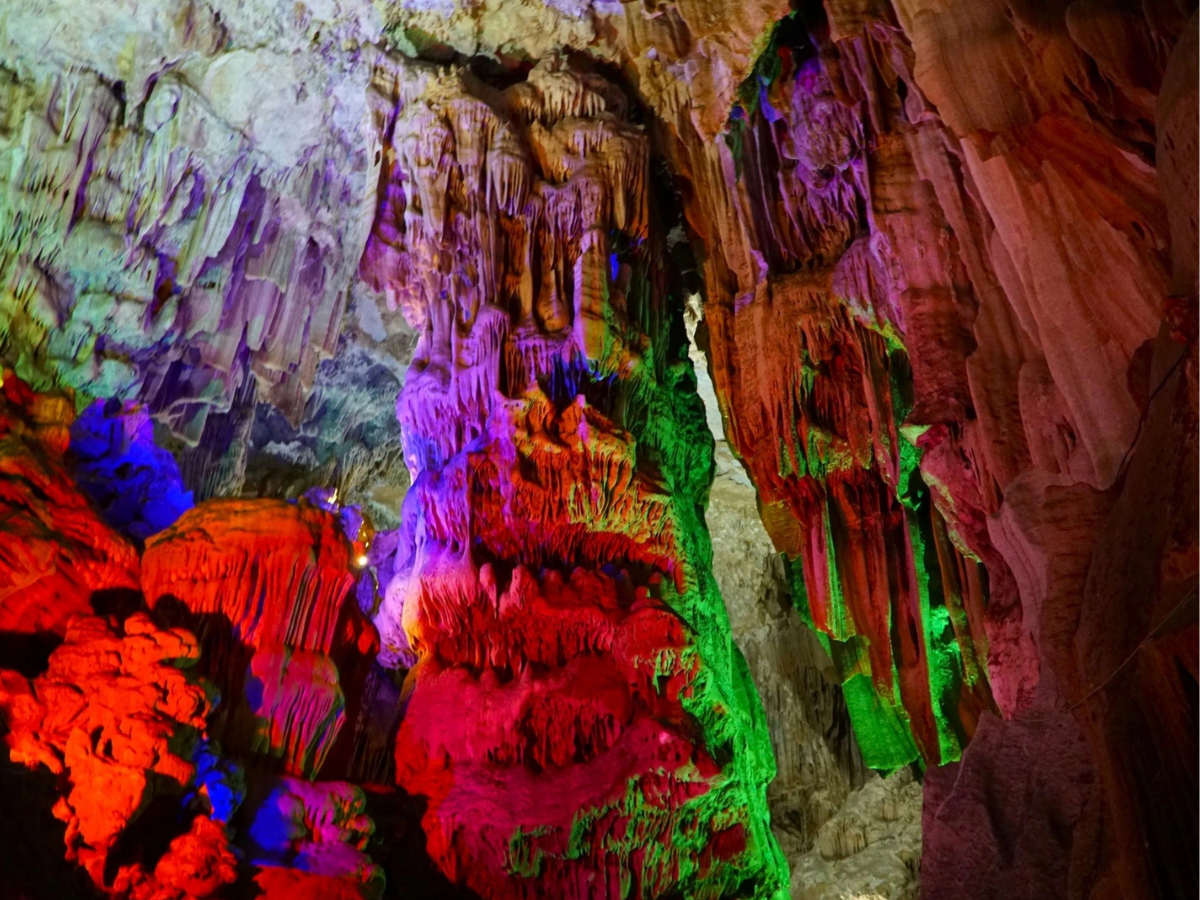 Khu vực động Kim Sơn nổi bật với các món ngon chế biến từ sản vật địa phương.