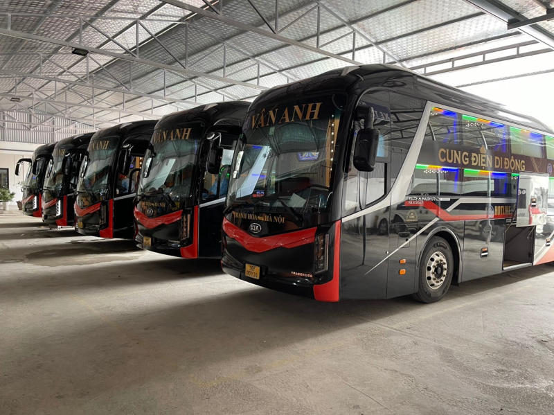 Di chuyển bằng xe khách là lựa chọn tối ưu cho du khách khi đi du lịch Nghi Sơn.