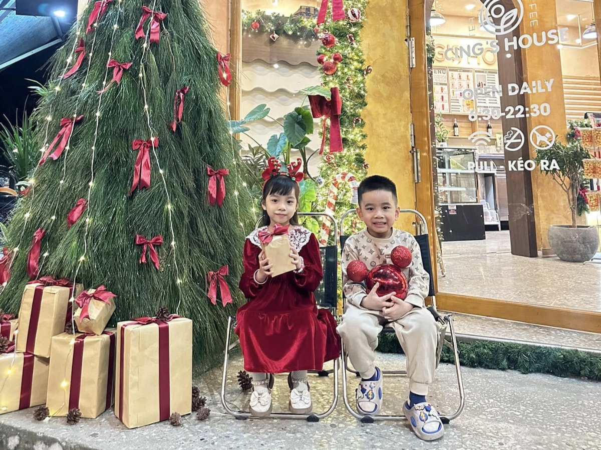 Cing’s House được trang hoàng ngập tràn không khí Giáng Sinh.