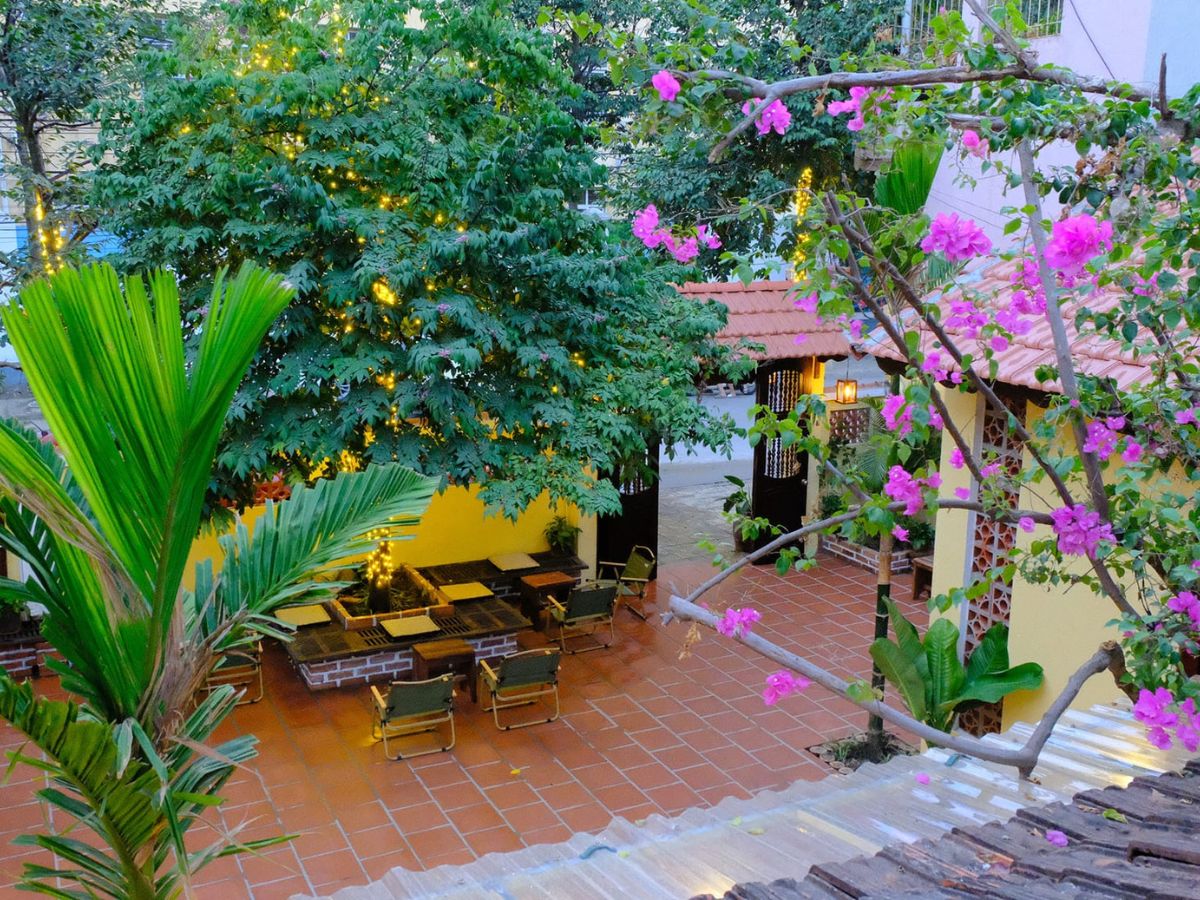 An Nam Cà Phê mang đến không gian bình yên giữa phố thị.