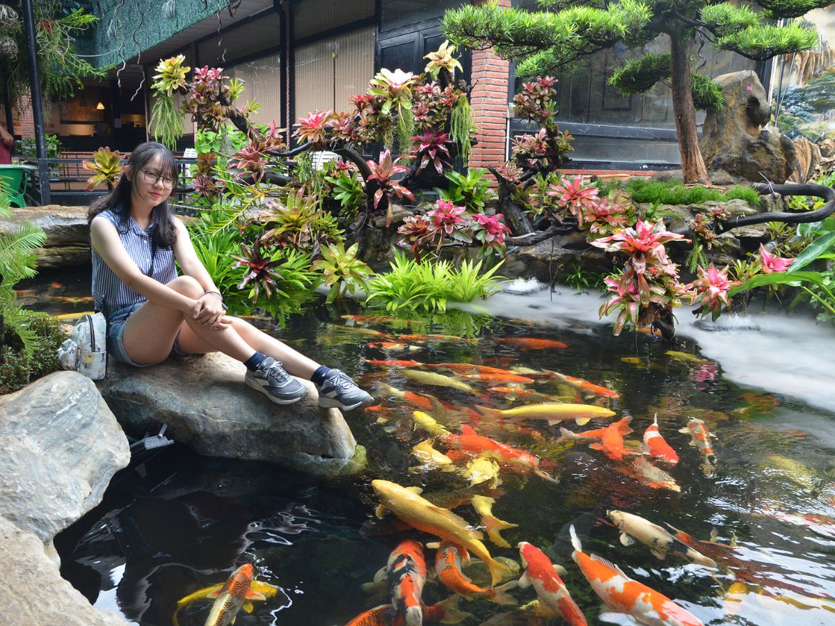 Các quán cafe ở Thanh Hóa được đầu tư nhiều hơn về không gian để thu hút du khách.