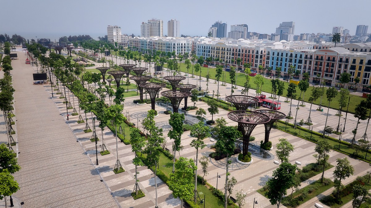 Sầm Sơn mang đến không gian thư giãn sau hành trình di sản.