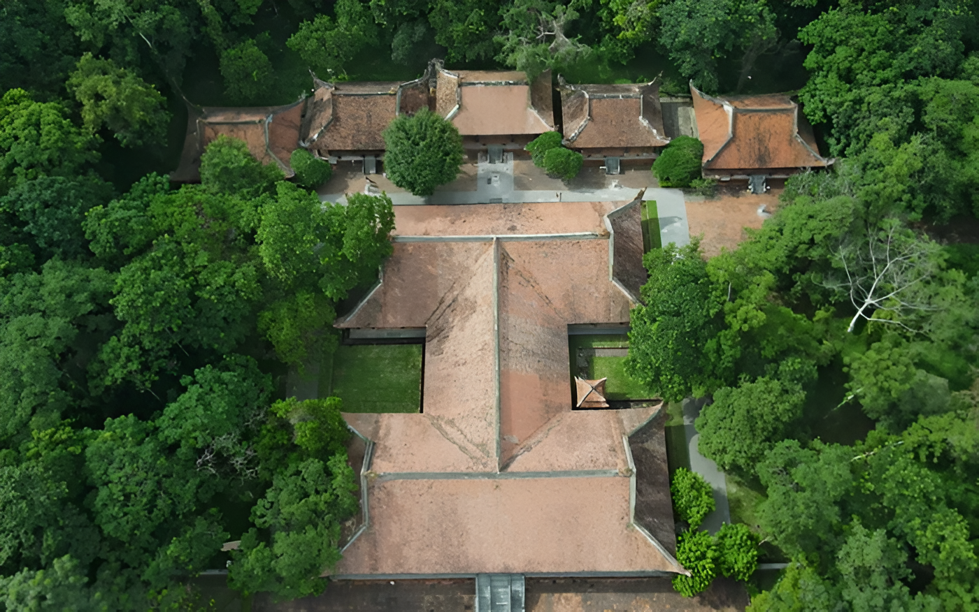 Khu di tích quốc gia đặc biệt Lam Kinh, Thanh Hóa.