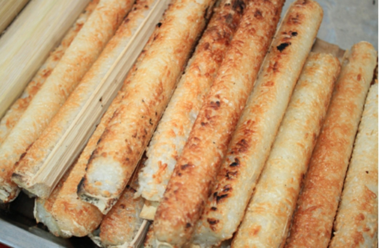 Nguyên liệu làm nên cơm lam Pù Luông rất giản dị.