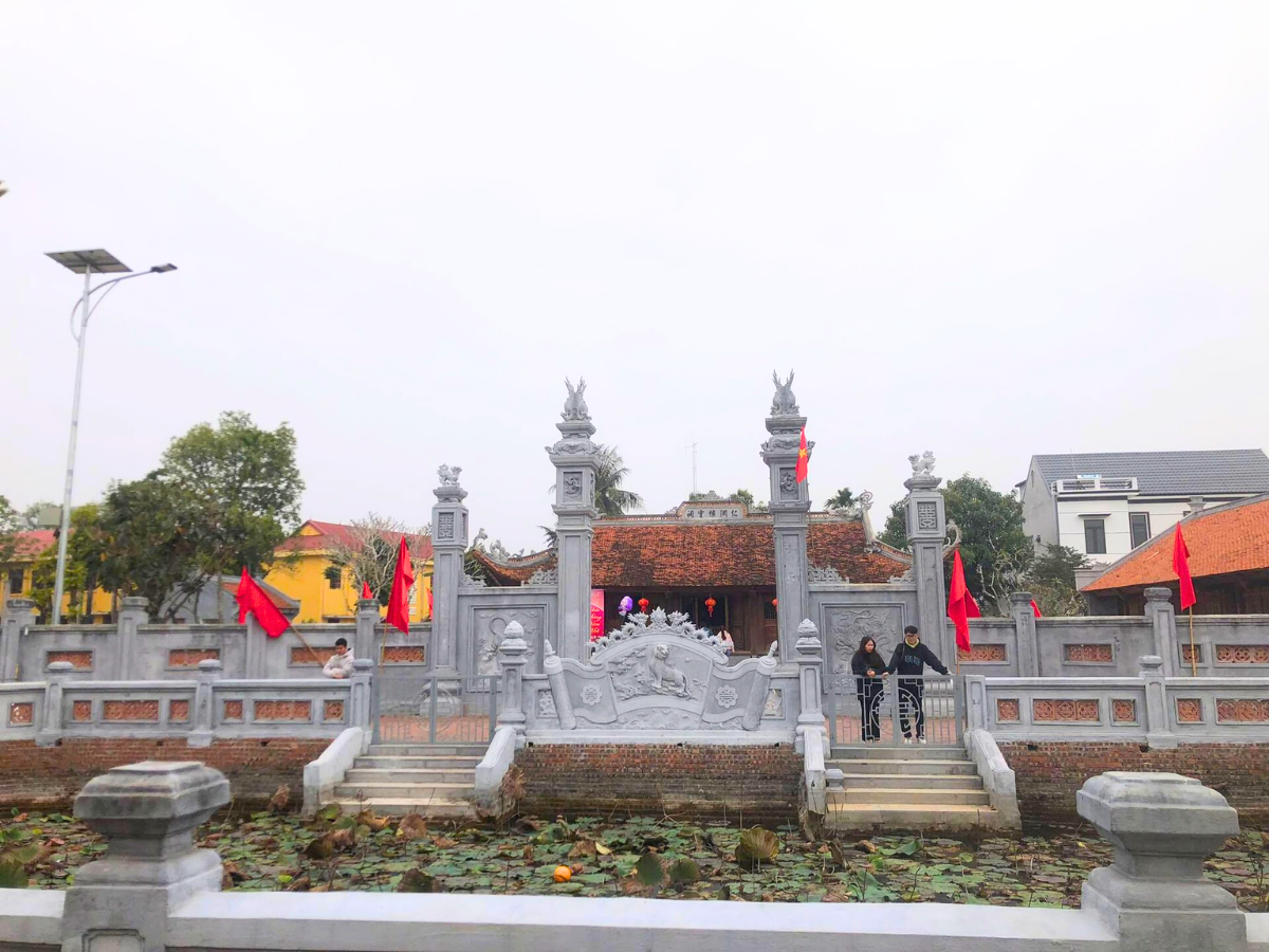 Đền thờ Lê Văn Hưu là di tích lịch sử văn hóa cấp quốc gia gắn liền với tên tuổi vị sử học nổi tiếng của xứ Thanh.