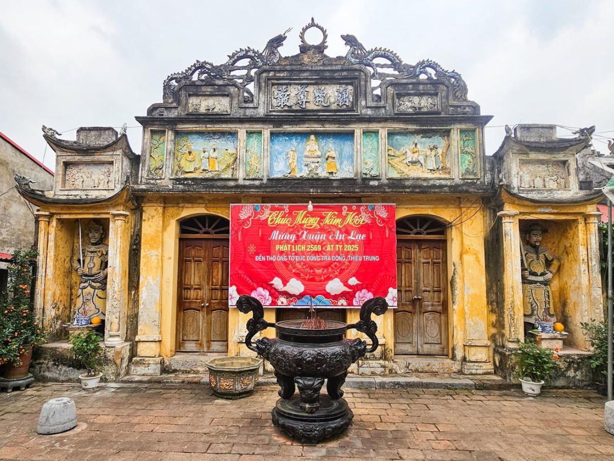 Đền Trà Đông là di tích lịch sử quốc gia thuộc vùng Đức Đông Thiệu Trung, mang đậm dấu ấn lịch sử và tâm linh.