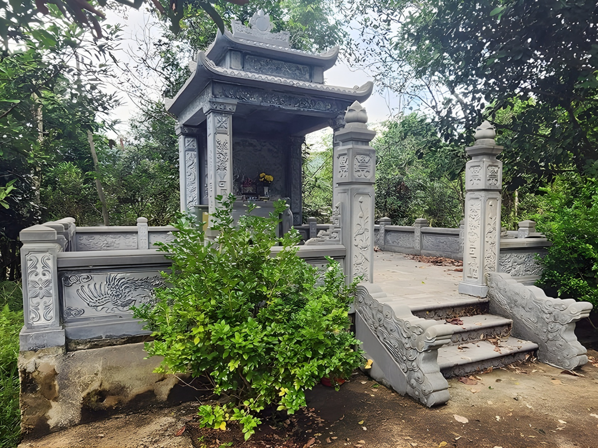 Đền thờ nghĩa quân Lam Sơn tại núi Chí Linh.