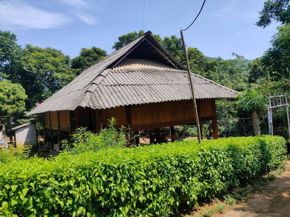 Không gian bản làng của đồng bào dân tộc Mường