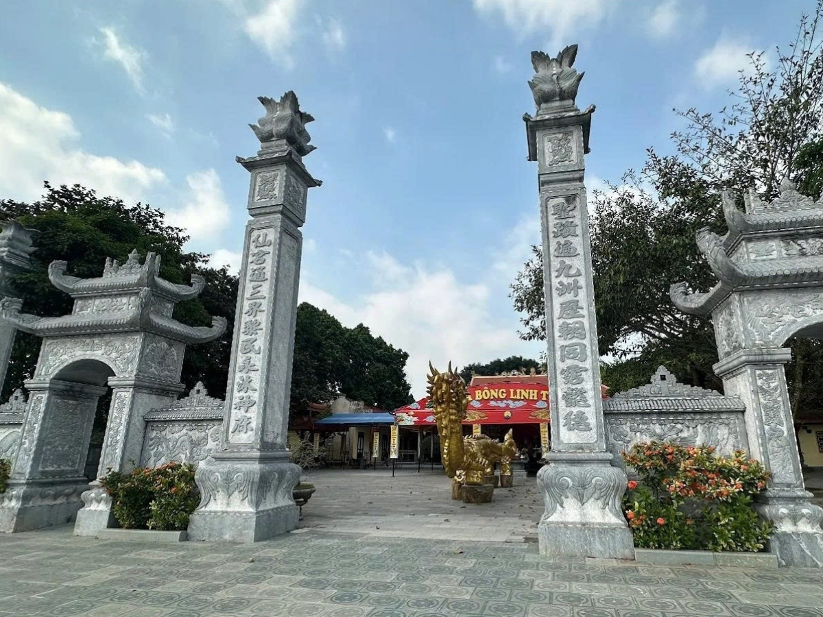 Không gian đền Cô Bơ tại Hà Trung.