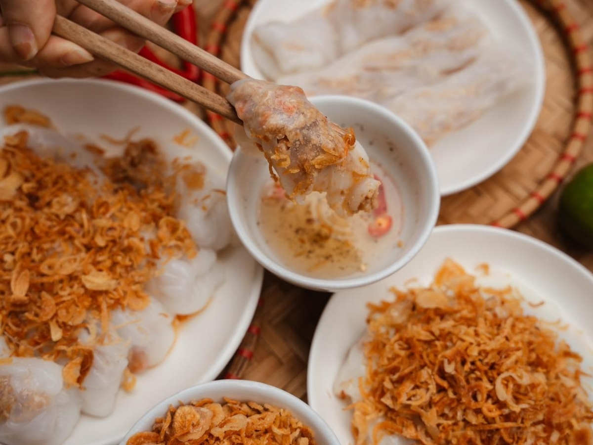 Món bánh cuốn Thanh Hóa thơm ngon.