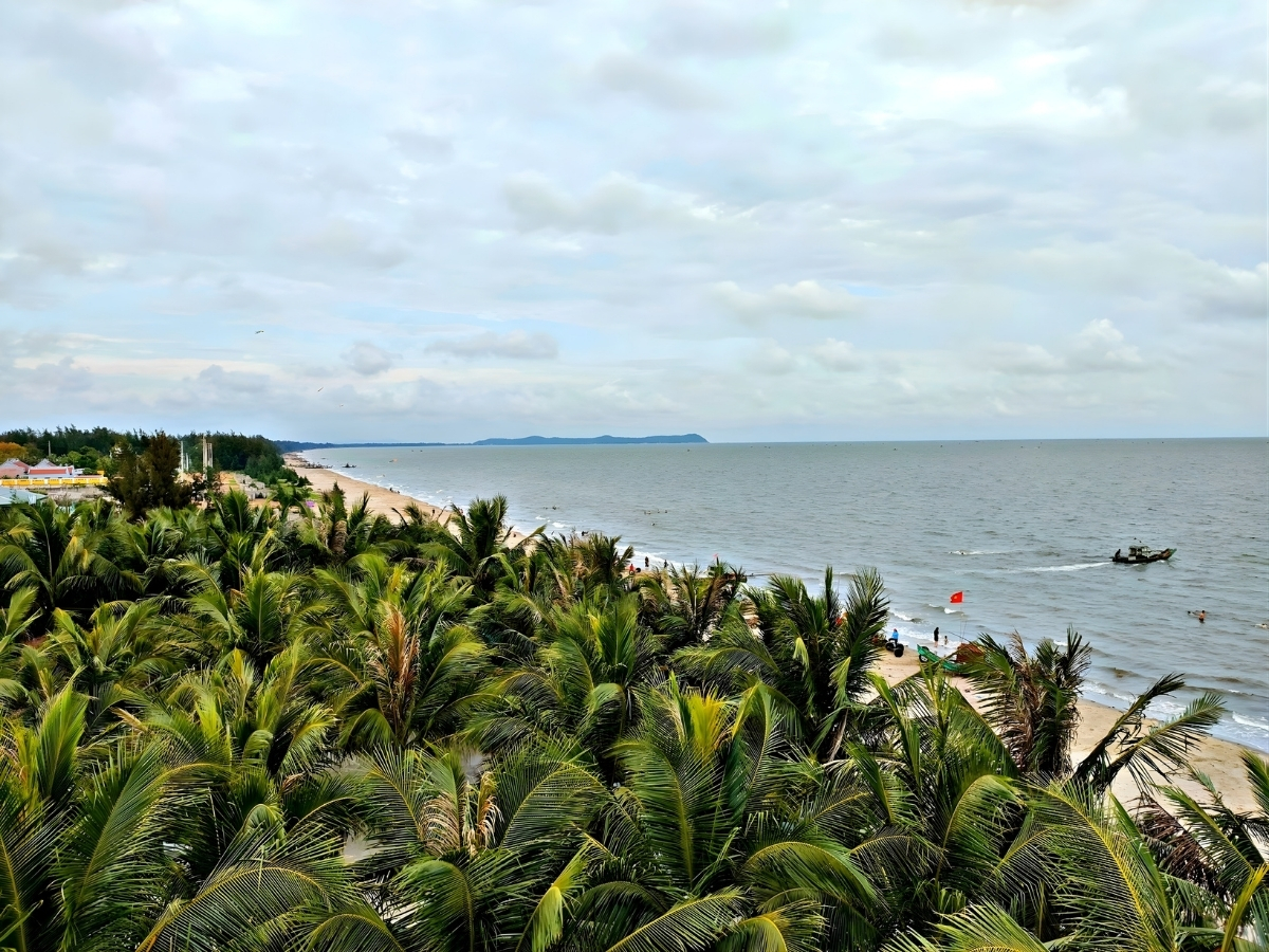 Quảng Xương nằm ở phía đông nam Thanh Hóa.