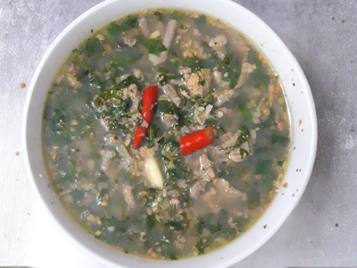 Canh lá đắng là món ăn dân giã tại xứ Thanh.