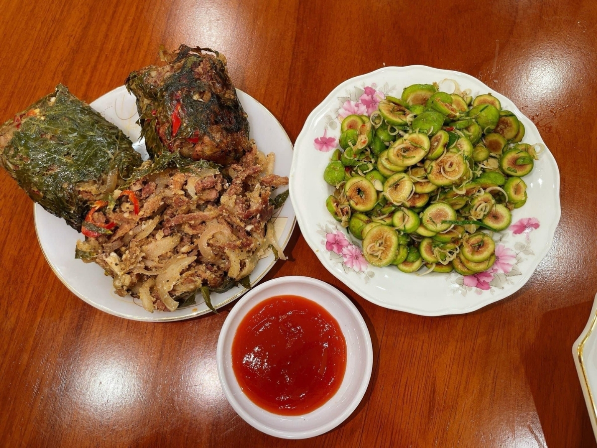 Nem nướng Thanh Hóa cũng có các nguyên liệu phong phú.