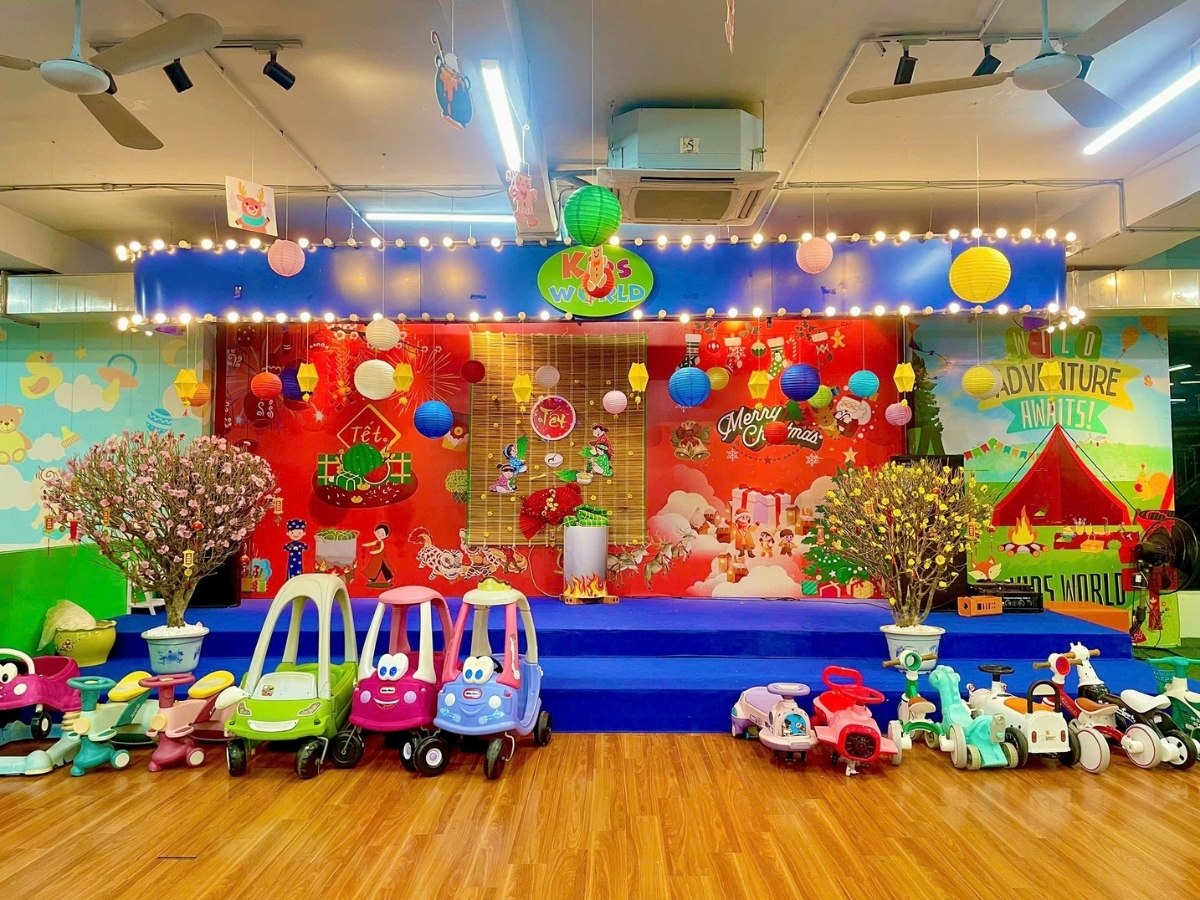 Không gian tại khu vui chơi trẻ em Kids World Thanh Hóa.