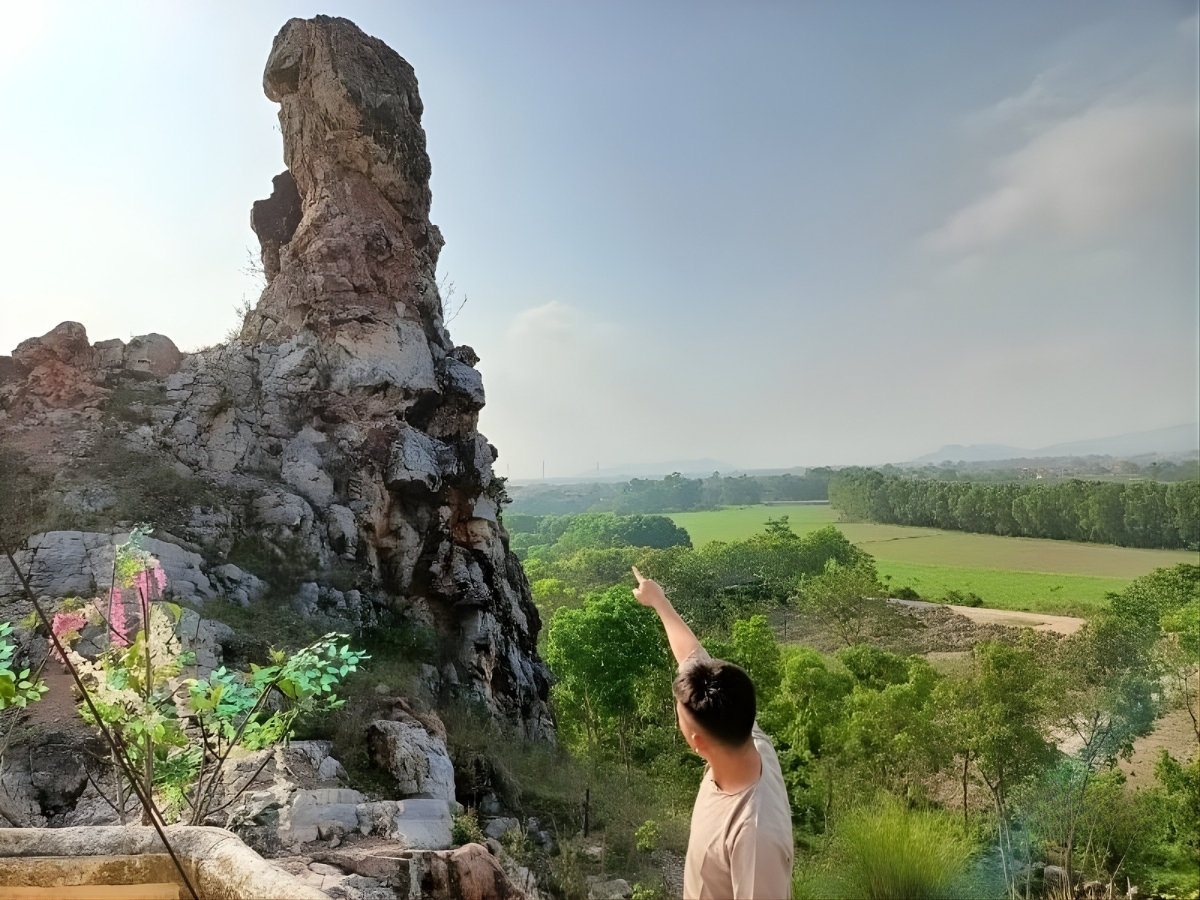 Hành trình di chuyển đến núi Bắng Trình khá thuận lợi.
