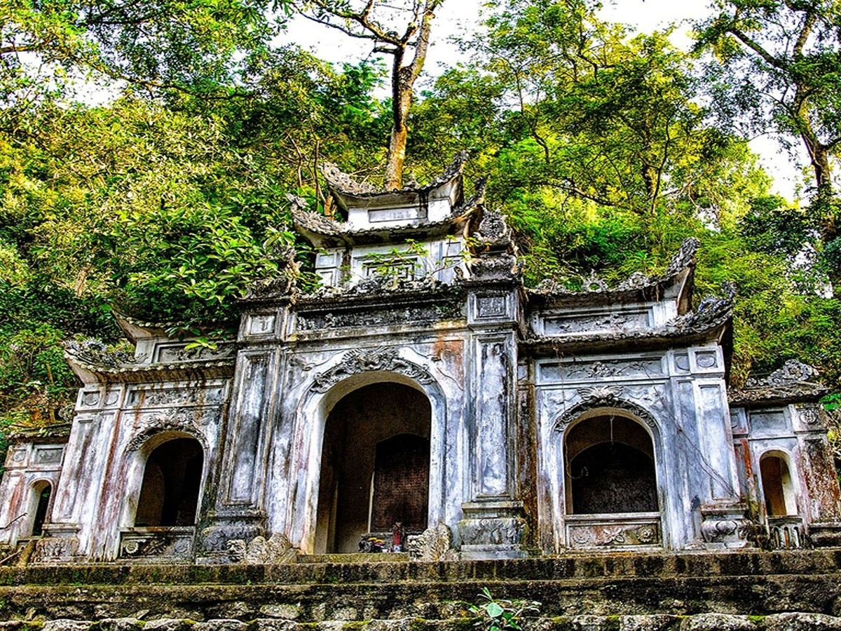Đền Sòng Sơn thuộc phường Quang Trung, Thanh Hóa.