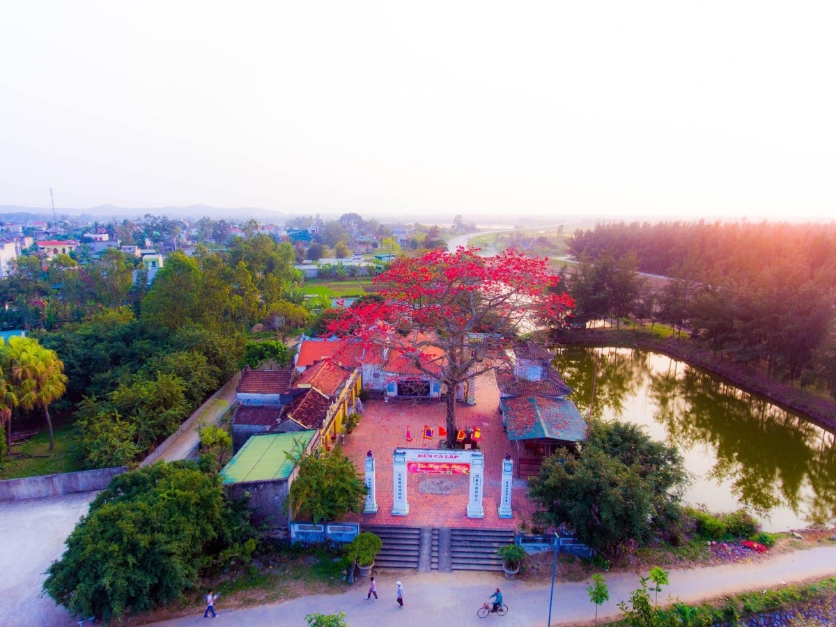 Đền Cá Lập thuộc phường Sầm Sơn, Thanh Hóa.