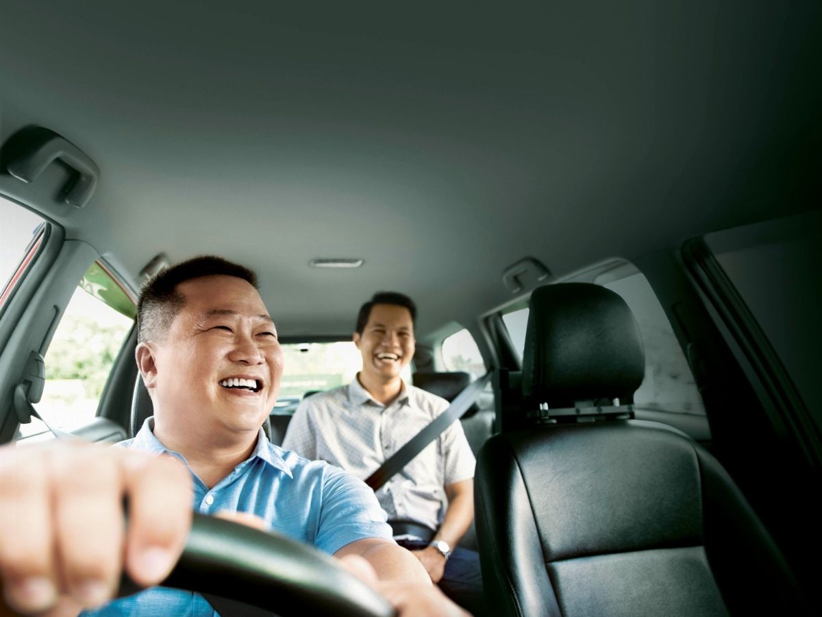 Đi ô tô giúp du khách chủ động thời gian và lịch trình di chuyển.