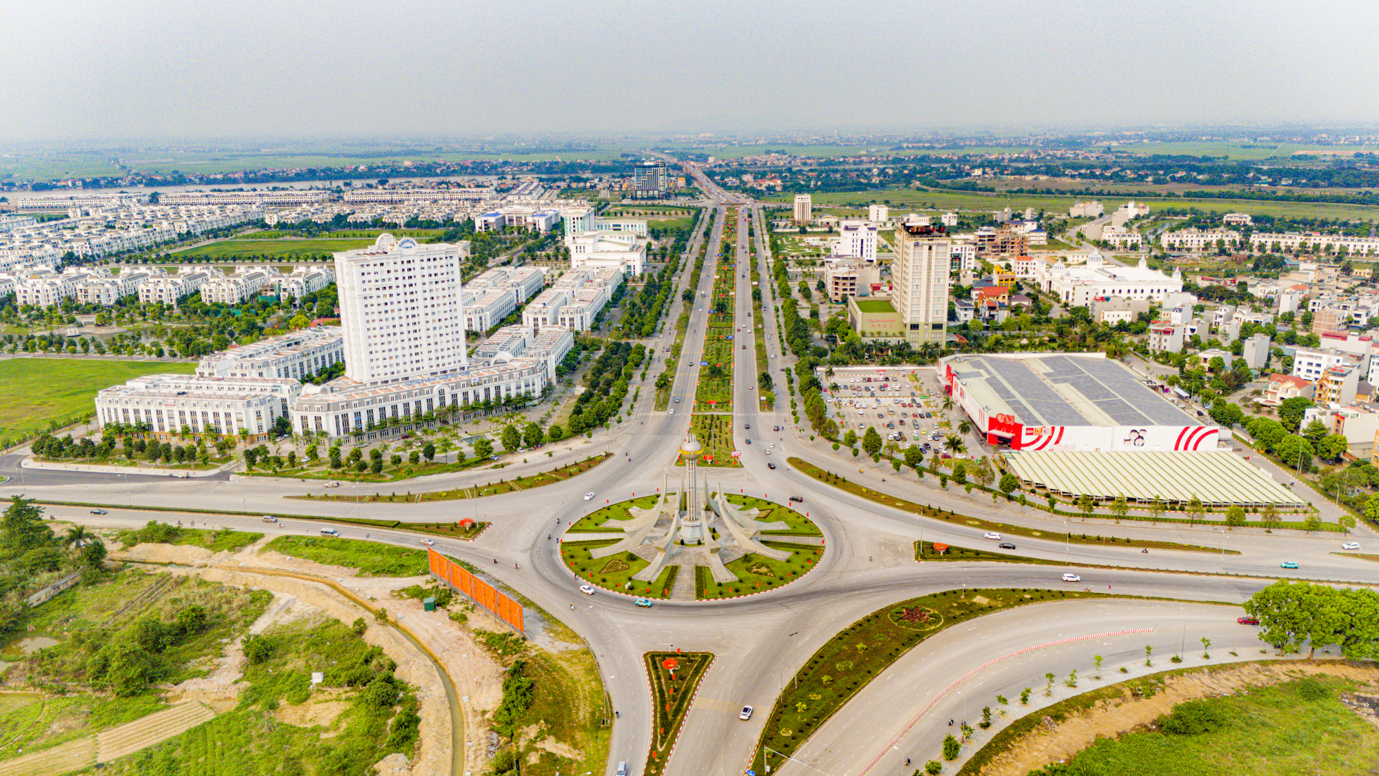 Thanh Hóa là điểm đến mùa hè được nhiều du khách lựa chọn nhờ đa dạng trải nghiệm.