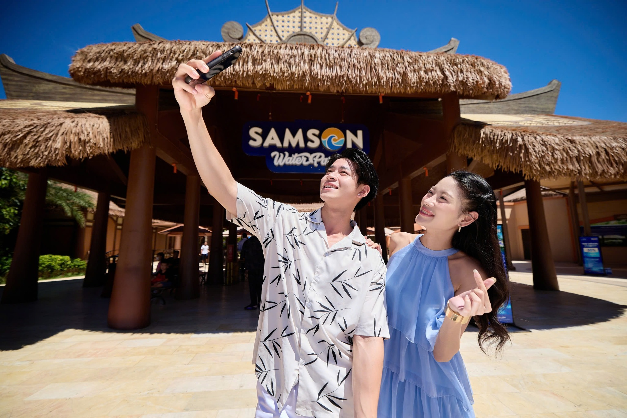 Sun World Sam Son là điểm hẹn hò mùa hè đầy năng lượng dành cho các cặp đôi.