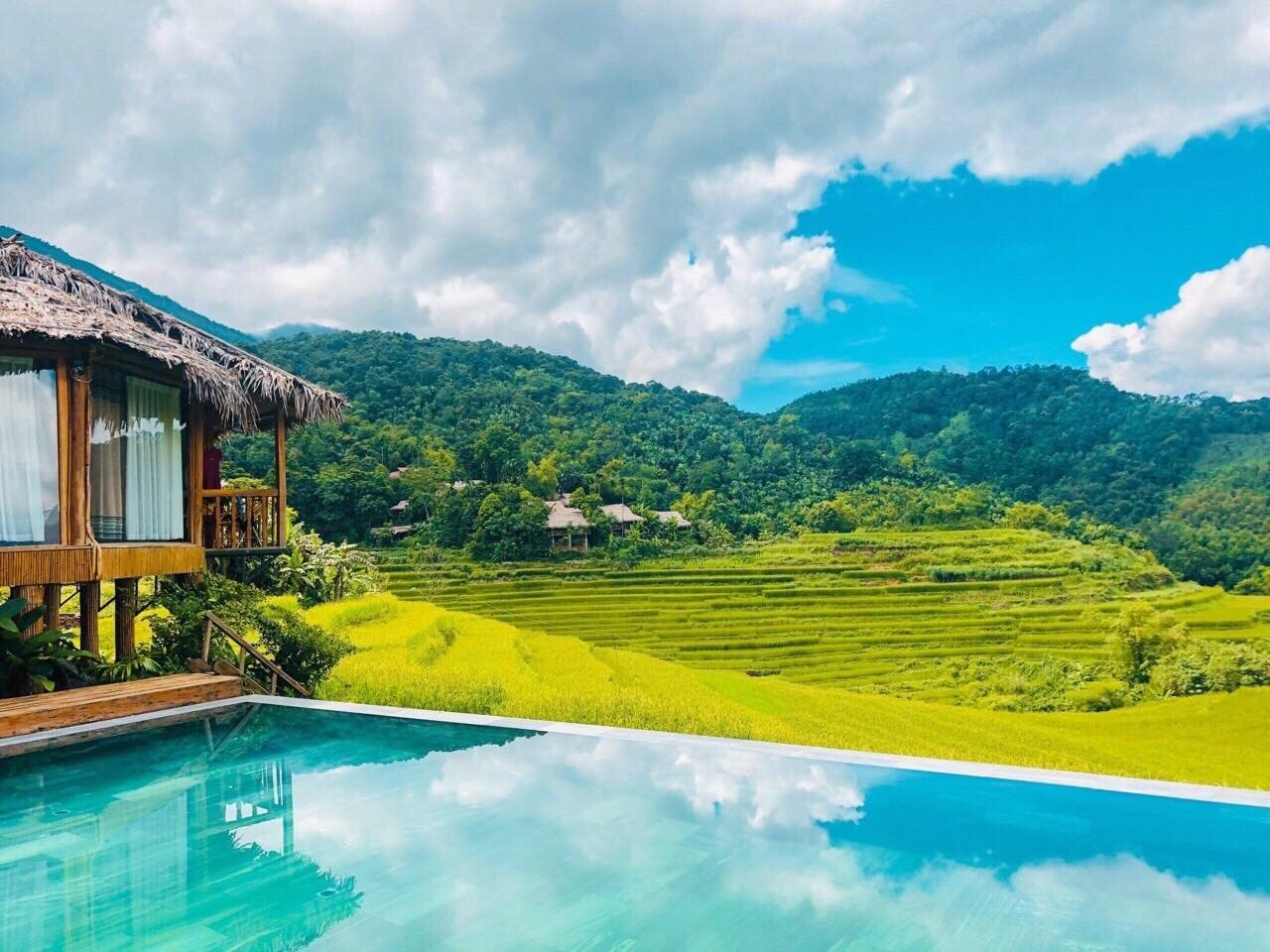 Các homestay và bungalow giữa núi rừng được nhiều du khách yêu thích tại Pù Luông.