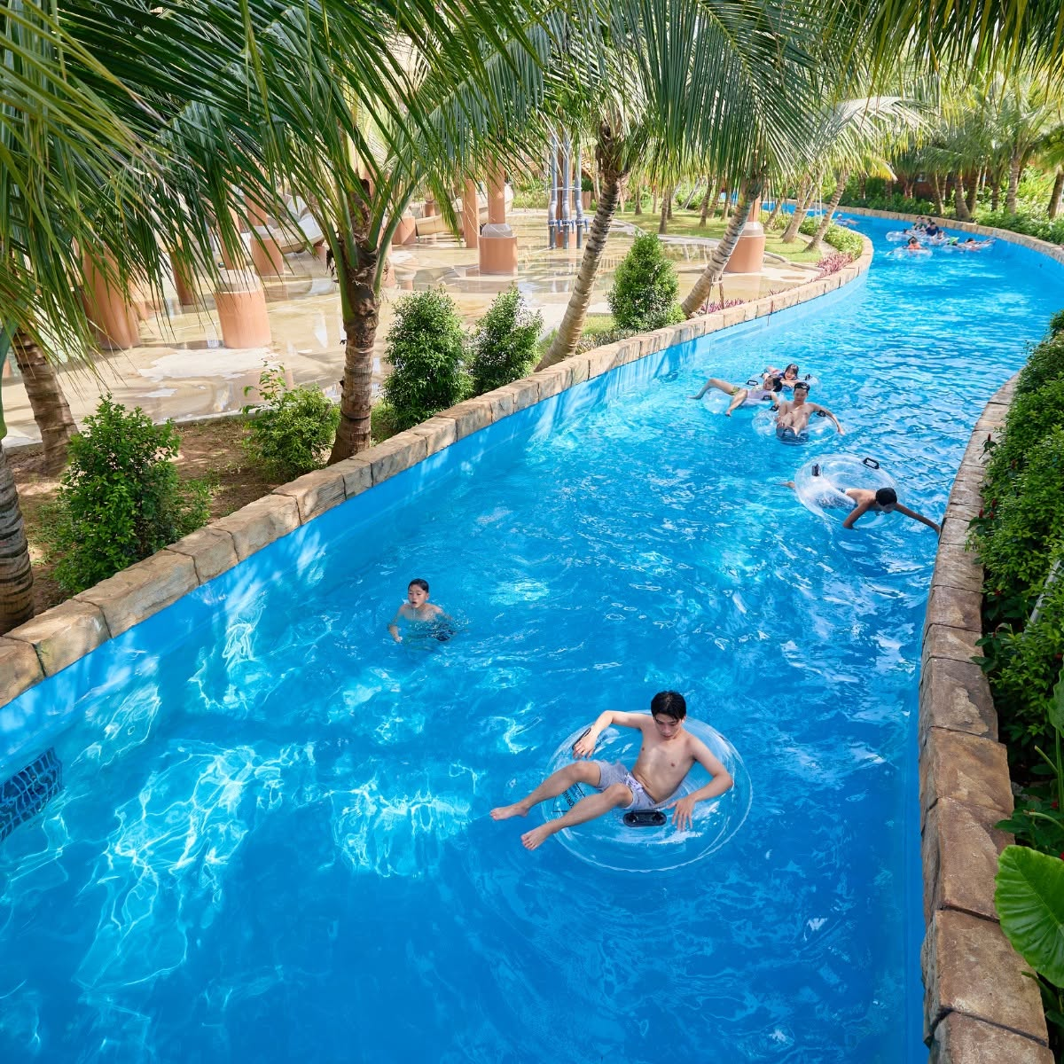 Sông Đơ Huyền Thoại mang đến hành trình thư giãn giữa không gian xanh tại Sun World Sam Son.