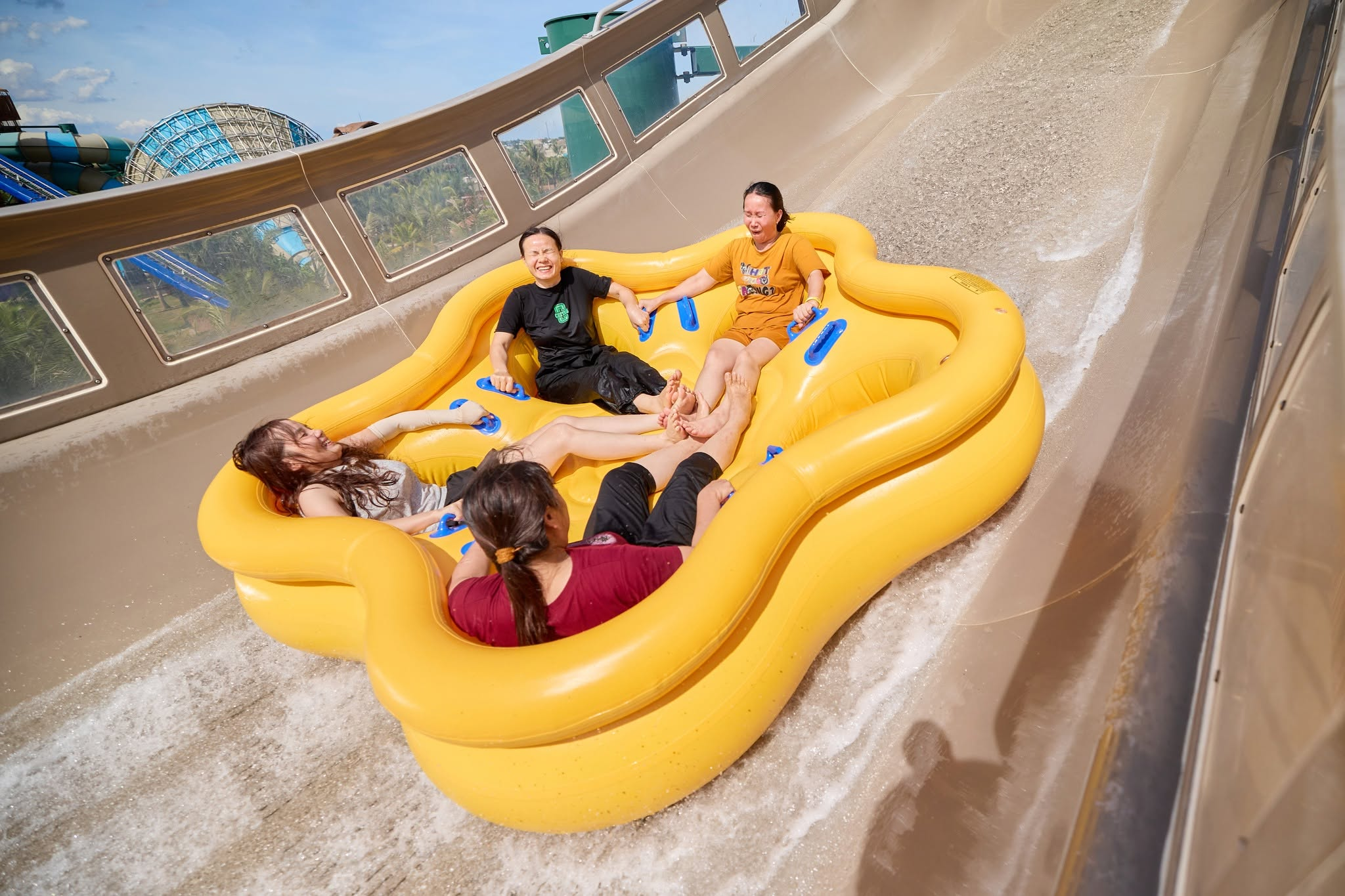Sun World Sam Son mang đến nhiều trải nghiệm hấp dẫn với mức chi phí hợp lý.
